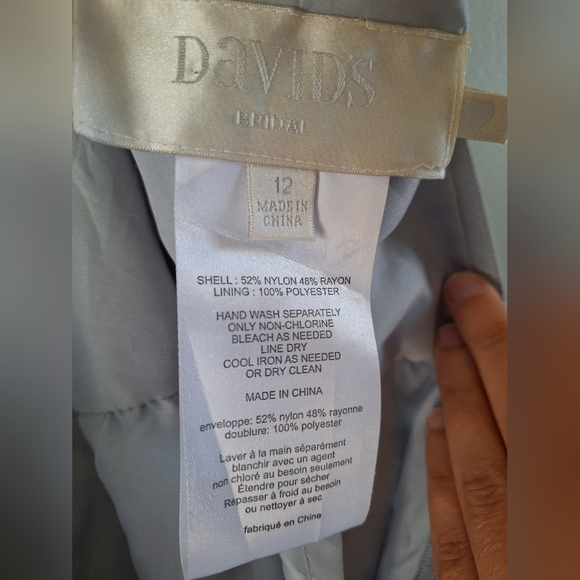 David's Bridal Short Sleeveless Illusion Lace Bridesmaid Dress Size 12 - Picture 14 of 14